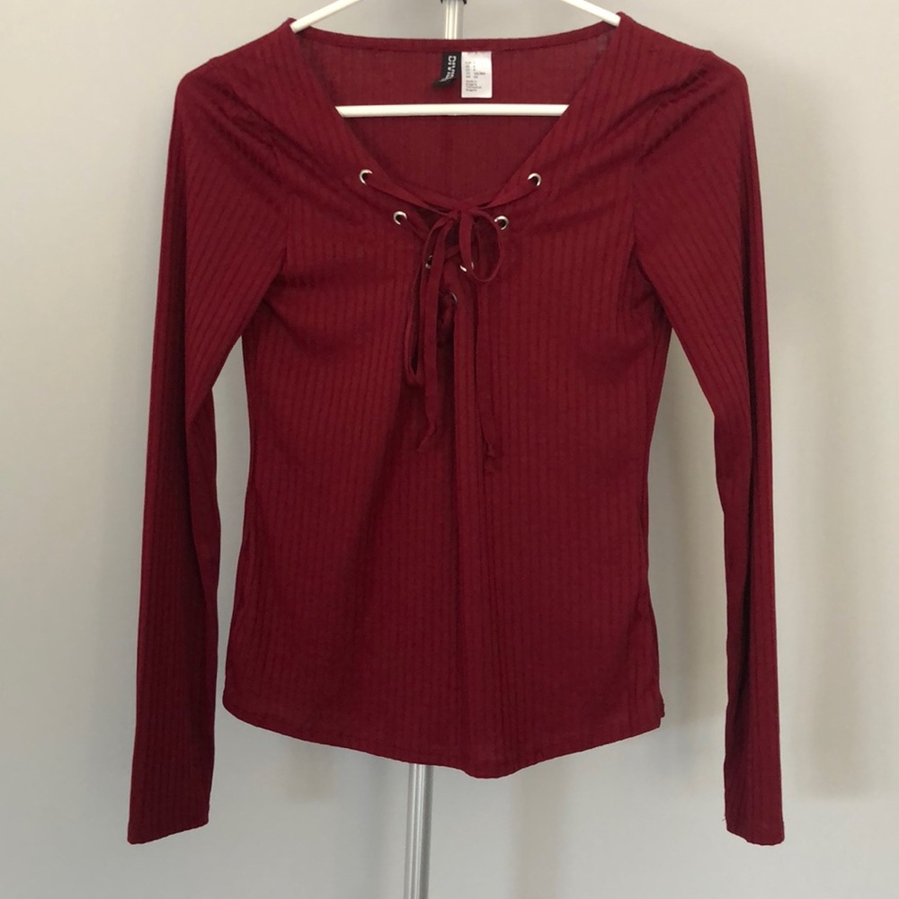 Divided Burgundy Long Sleeve Ribbed Top Size Small